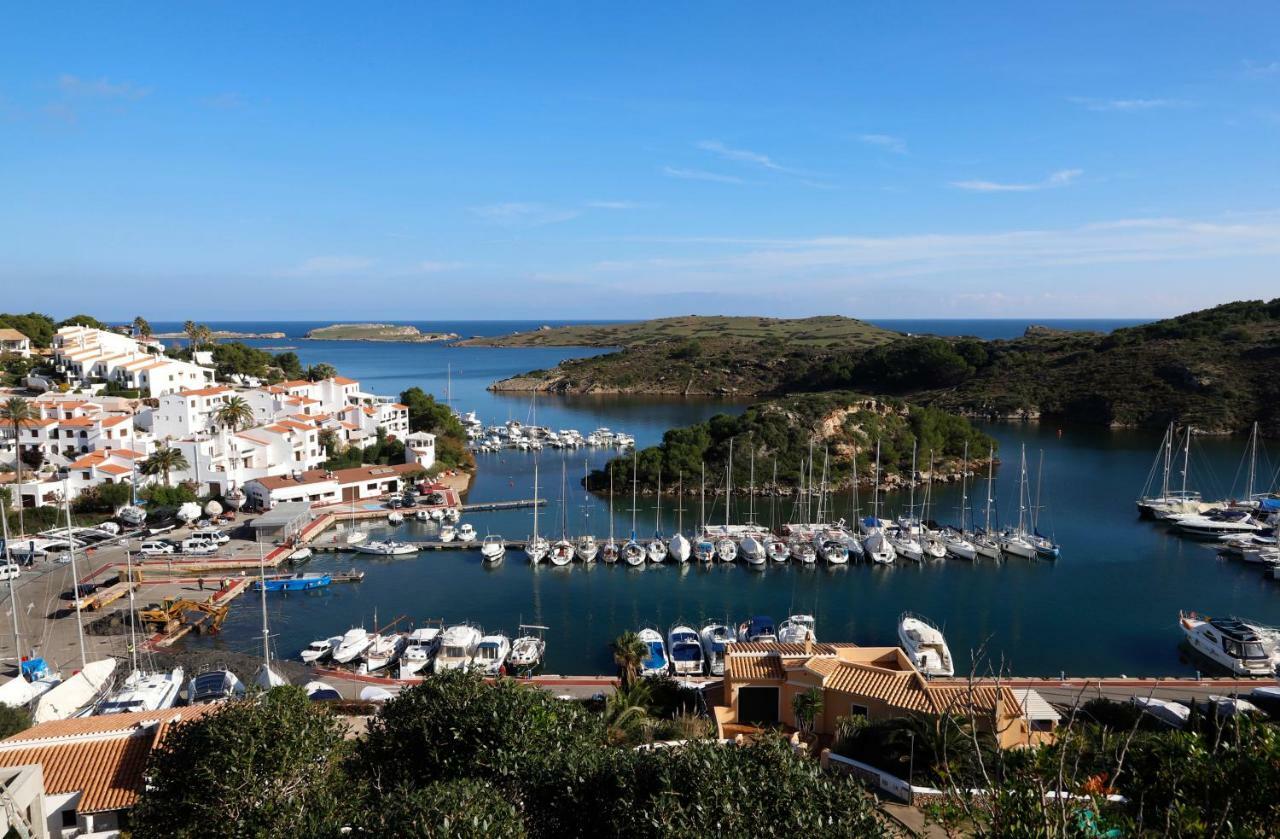 Amanecer En Port D'Addaia Apartman Es Mercadal Kültér fotó